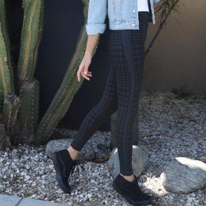 Plaid Nikibiki Seamless Leggings